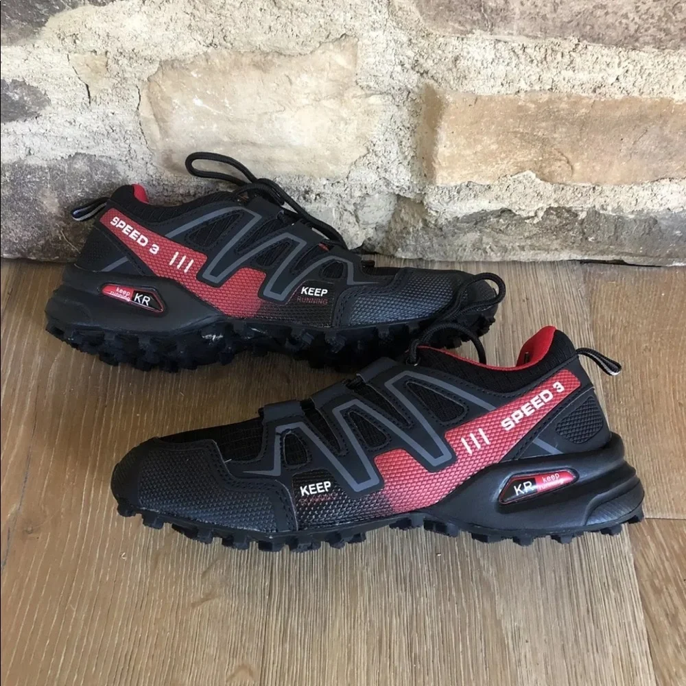 Sneakers size 7.5 new without tags price firm